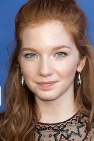 Annalise Basso as Vespyr Cash in Captain Fantastic