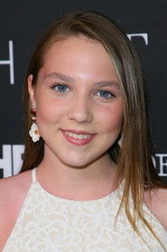 Isabelle Nélisse as Lilly Desange in Mama