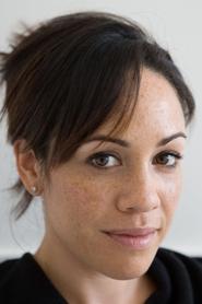 Kaui Hart Hemmings as Matt's Secretary Noe in The Descendants