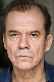 Felix Römer as Geiger in Phoenix