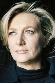 Anne Loiret as Emma's Mother in Blue Is the Warmest Color