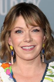 Mary Elizabeth Ellis as Momma Anita in Licorice Pizza