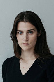 Inga Ibsdotter Lilleaas as Agnes Borg Pettersen in Sentimental Value