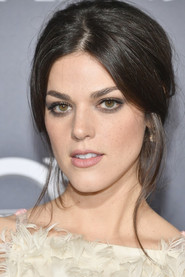 Callie Hernandez as Tracy in La La Land