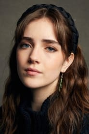 Talia Ryder as Skylar in Never Rarely Sometimes Always