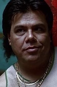 Gerardo Campbell as Mauricio in Amores Perros