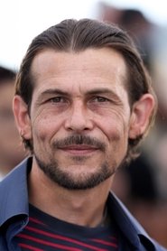 Tonin Janvier as Tonin in Sirāt