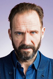 Ralph Fiennes as Contractor Team Leader in The Hurt Locker