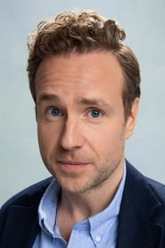 Rafe Spall as Noel in Shaun of the Dead