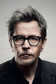 Gary Oldman as Herman Mankiewicz in Mank