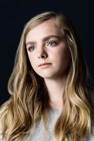 Elsie Fisher as Kayla Day in Eighth Grade